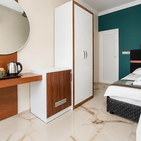 Hotel Dublin 2*